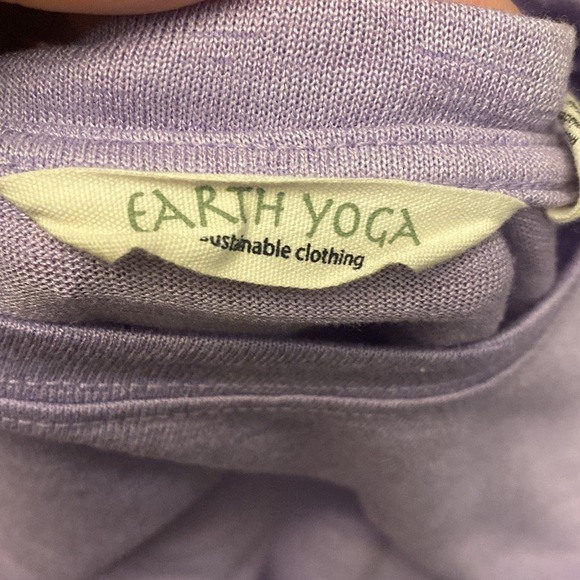 Earth Yoga soft lilac blouse size 1X - Picture 3 of 6